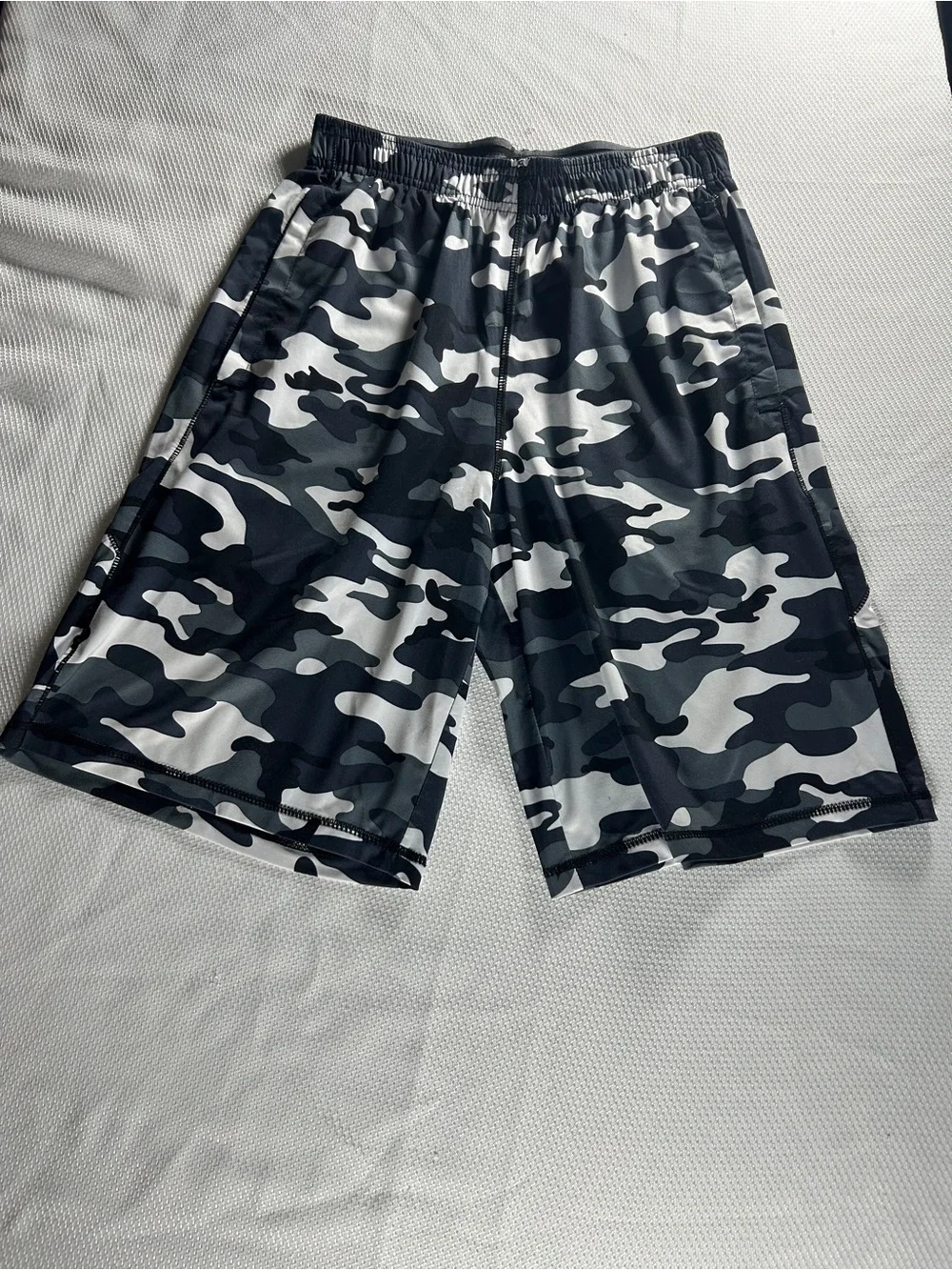 Mens Camo Athletic Shorts Small Gray Black Performance Gym Workout
